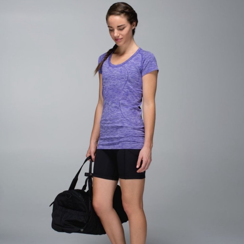 Lululemon Swiftly Tech Top Scoop Neck